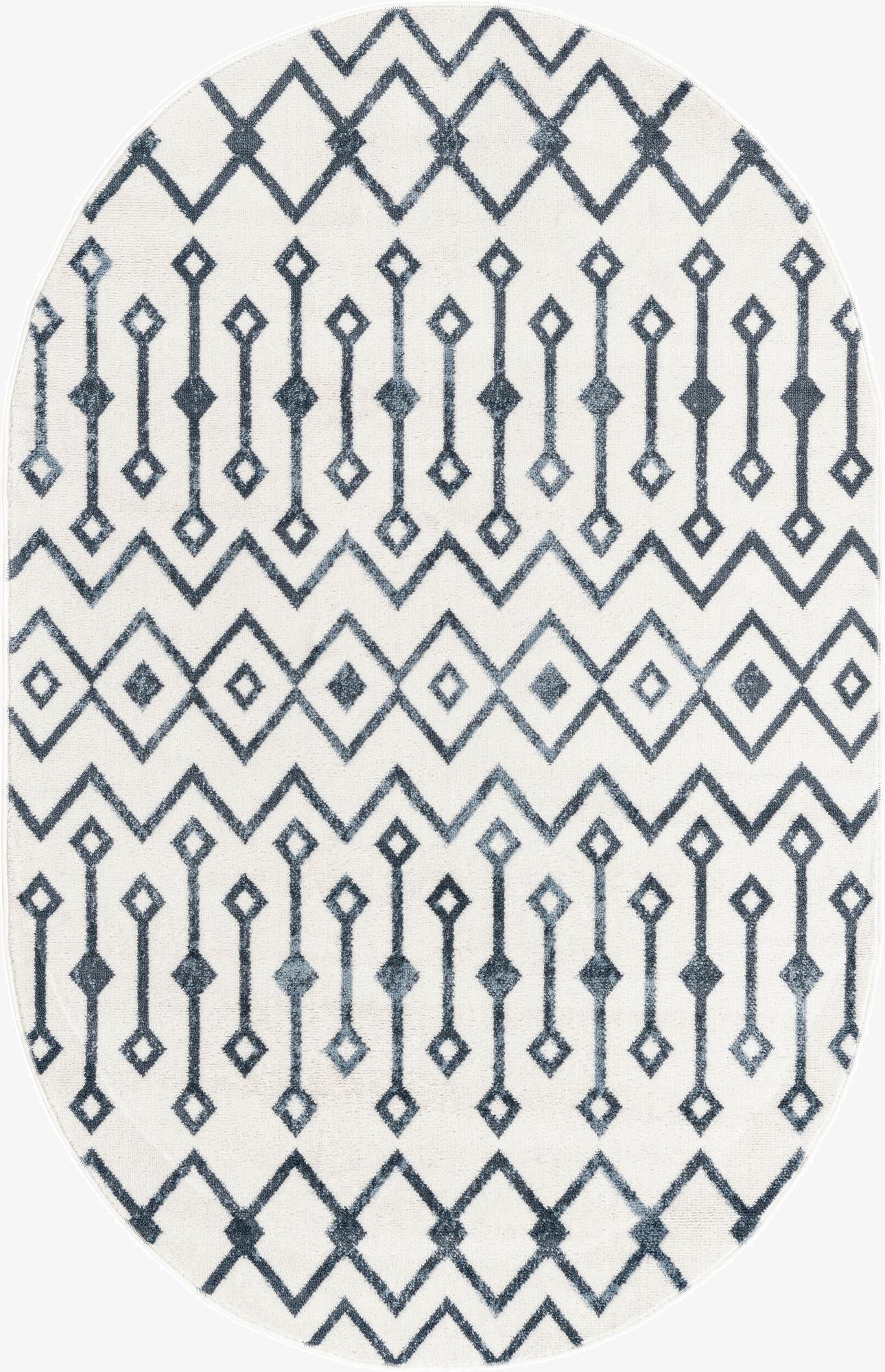 4' x 6' Bohemian Trellis Oval Rug