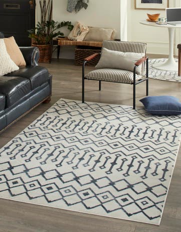 Coastal White Bohemian Trellis Rug