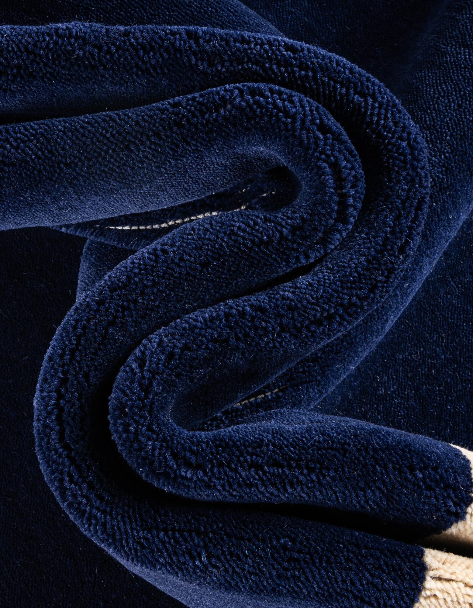 2' 2 x 3' 1 Jill Zarin Border Wool Rug