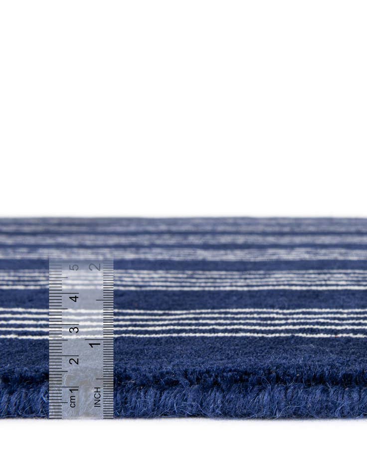 Detail image of 4' 1 x 6' 1 Jill Zarin Striped Wool Rug