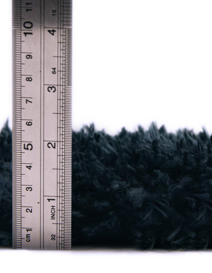 Detail image of 2' 7 x 10' Infinity Shag Runner Rug