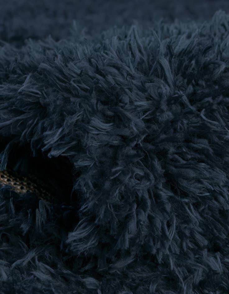 Detail image of 2' 7 x 10' Infinity Shag Runner Rug