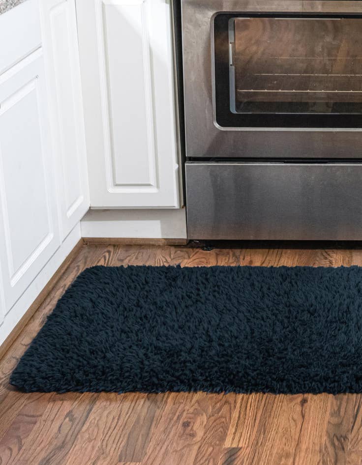 Detail image of 2' 7 x 10' Infinity Shag Runner Rug