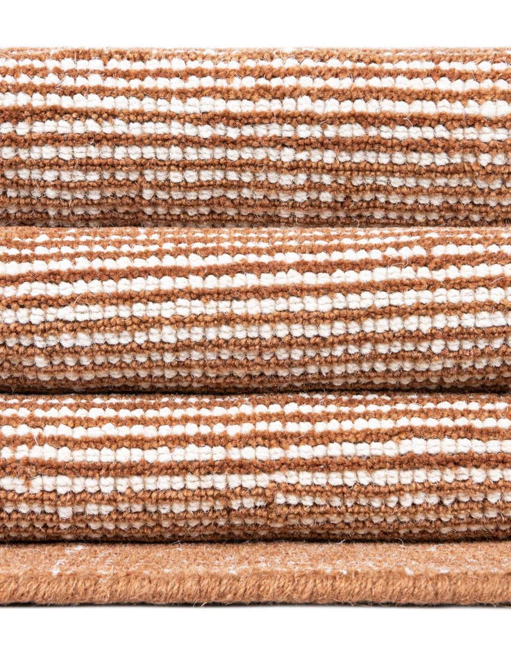 Detail image of 5' 1 x 5' 1 Hand Woven Jill Zarin English Manor Wool Round Rug