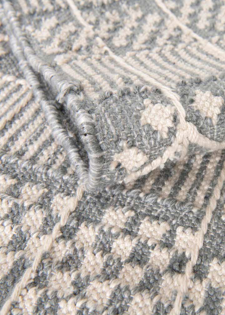 5' 1 x 8' Easy-Clean Eco Bohemian Indoor / Outdoor Rug
