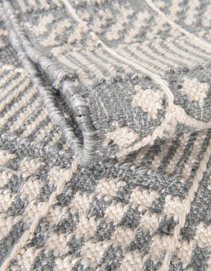 Detail image of 5' 1 x 8' Easy-Clean Eco Bohemian Indoor / Outdoor Rug