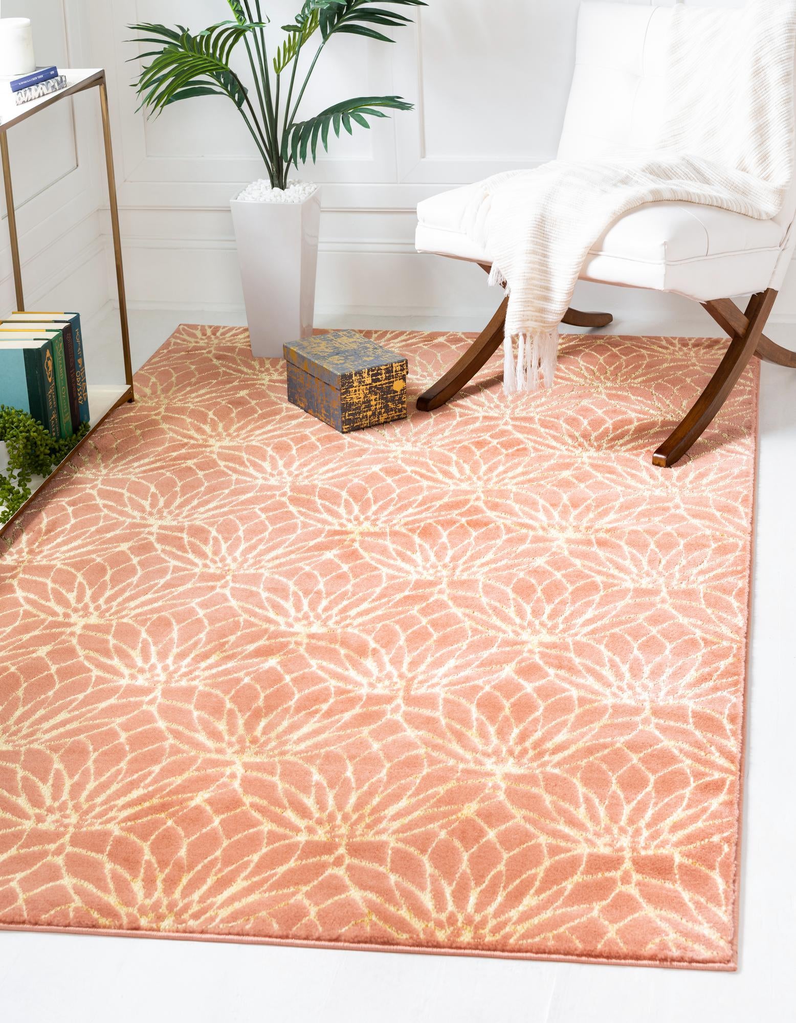 2' x 3' Marilyn Monroe™ Glam Dahlia Rug