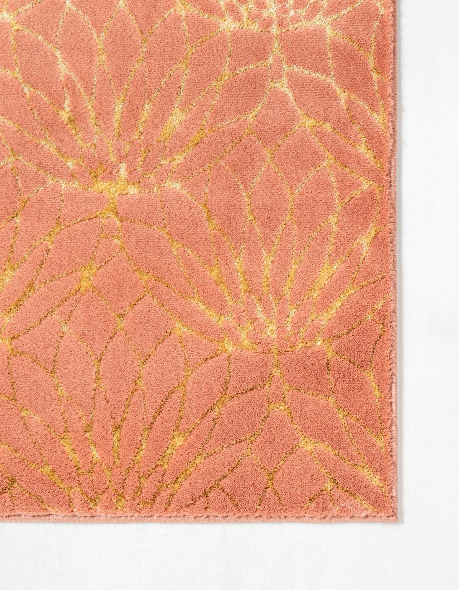 2' x 3' Marilyn Monroe™ Glam Dahlia Rug