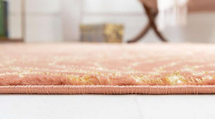 2' x 3' Marilyn Monroe™ Glam Dahlia Rug