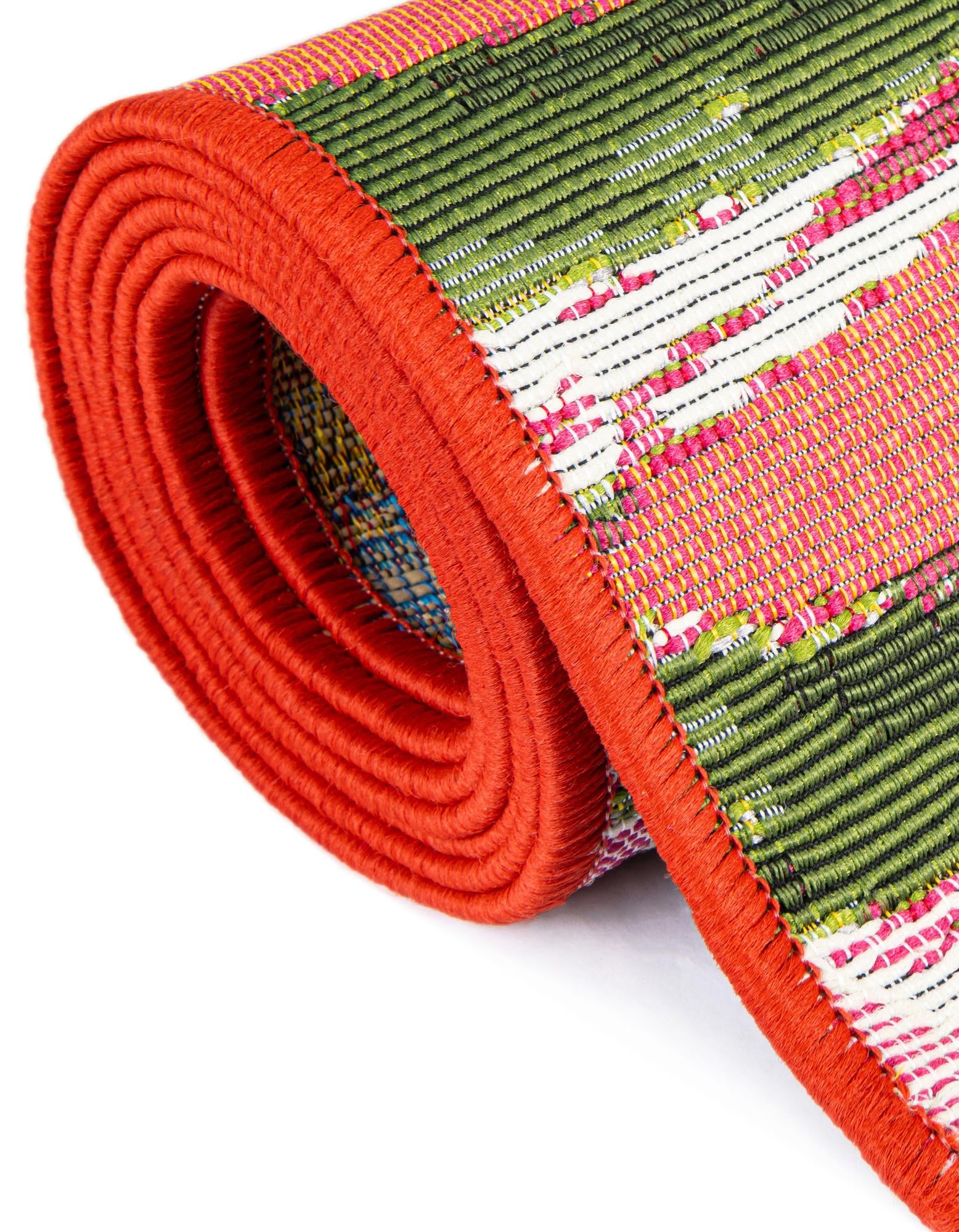 2' 7 x 10' Easy-Clean Botanical Indoor / Outdoor Runner Rug