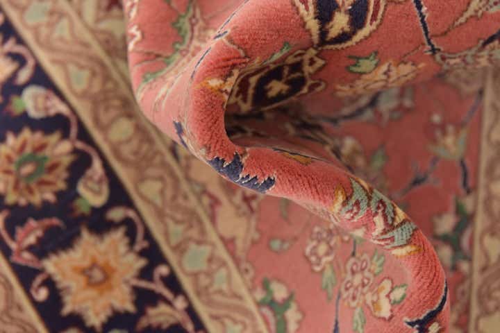 3' 5 x 5' Hand Knotted Isfahan Persian Rug