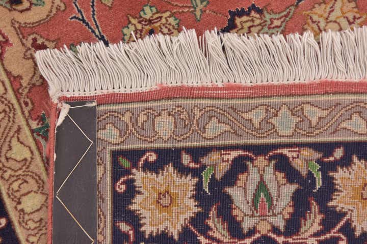 3' 5 x 5' Hand Knotted Isfahan Persian Rug