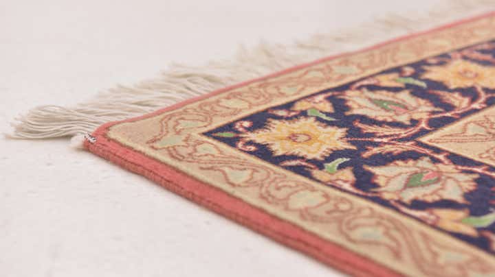 3' 5 x 5' Hand Knotted Isfahan Persian Rug