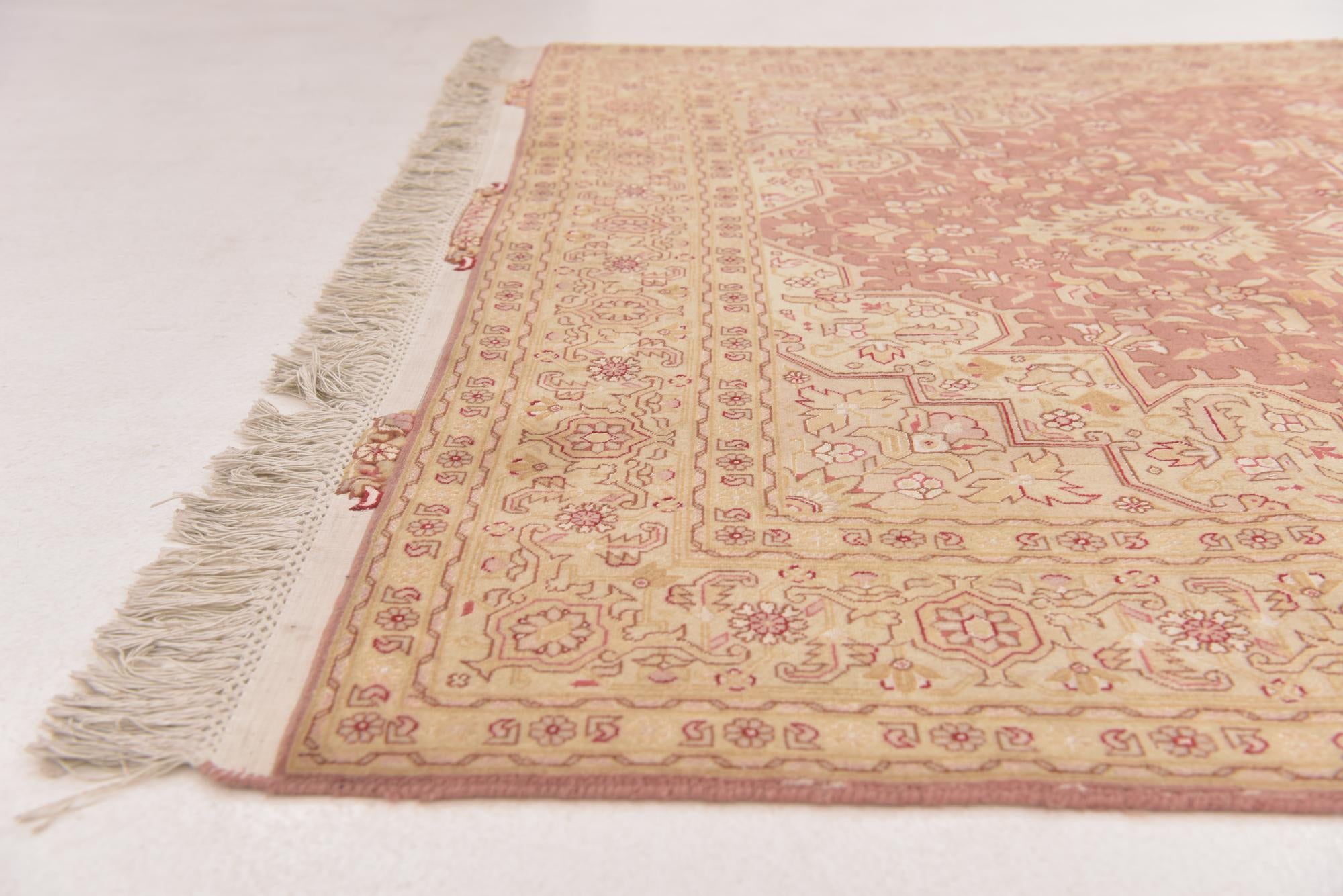 4' 10 x 7' Hand Knotted Tabriz Persian Rug