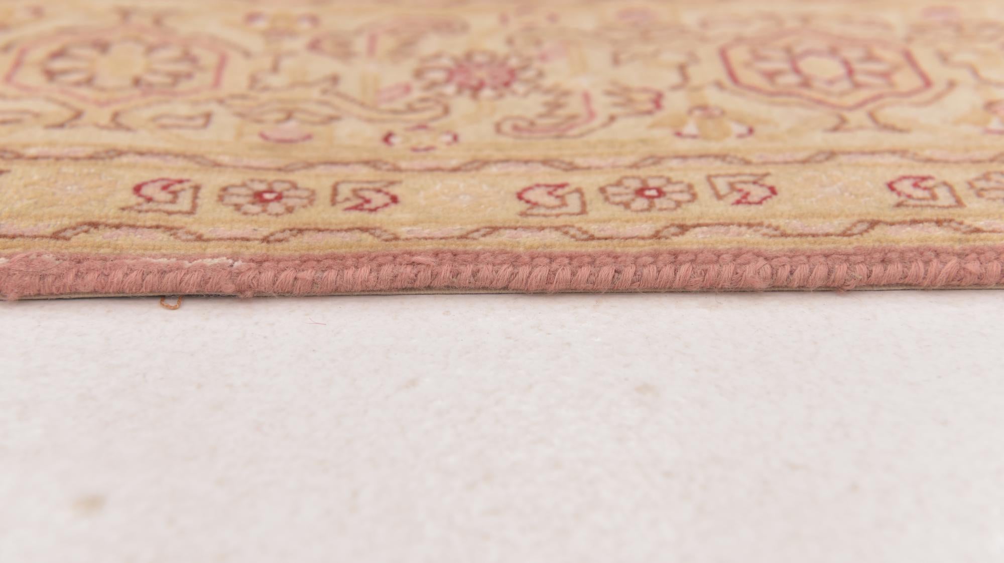 4' 10 x 7' Hand Knotted Tabriz Persian Rug