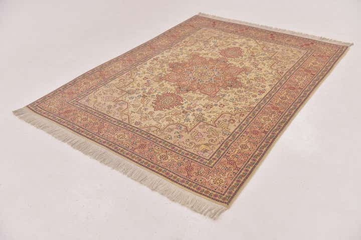 5' x 6' 6 Hand Knotted Tabriz Persian Rug