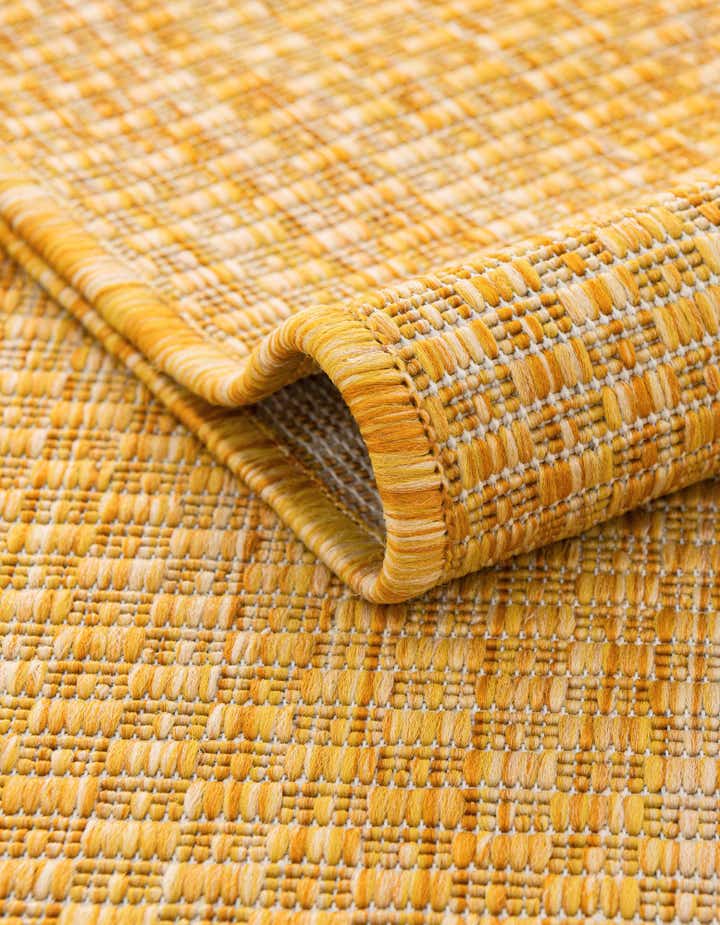 4' x 6' Easy-Clean Solid Indoor / Outdoor Rug
