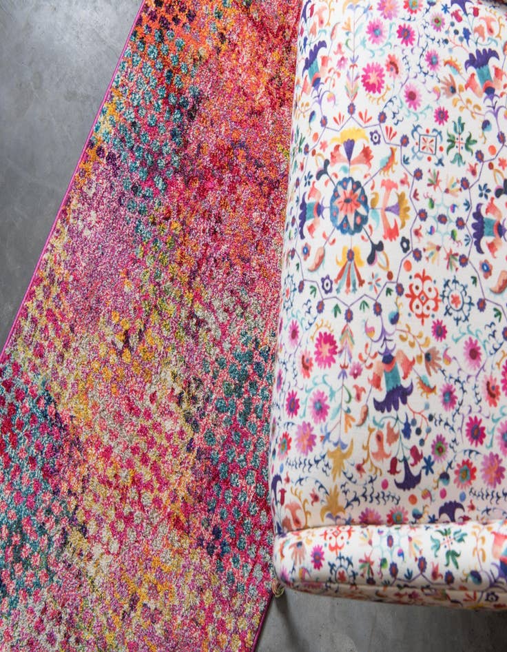 Detail image of 2' 2 x 6' 7  Washable Spectrum Runner Rug