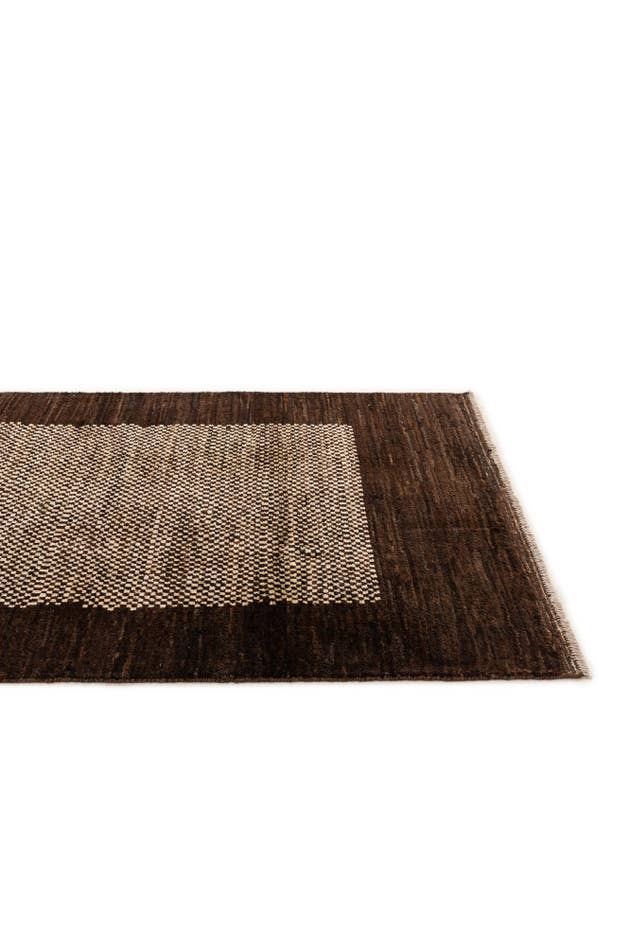 Detail image of 4' x 5' 9 Hand Knotted Darya Wool Rug