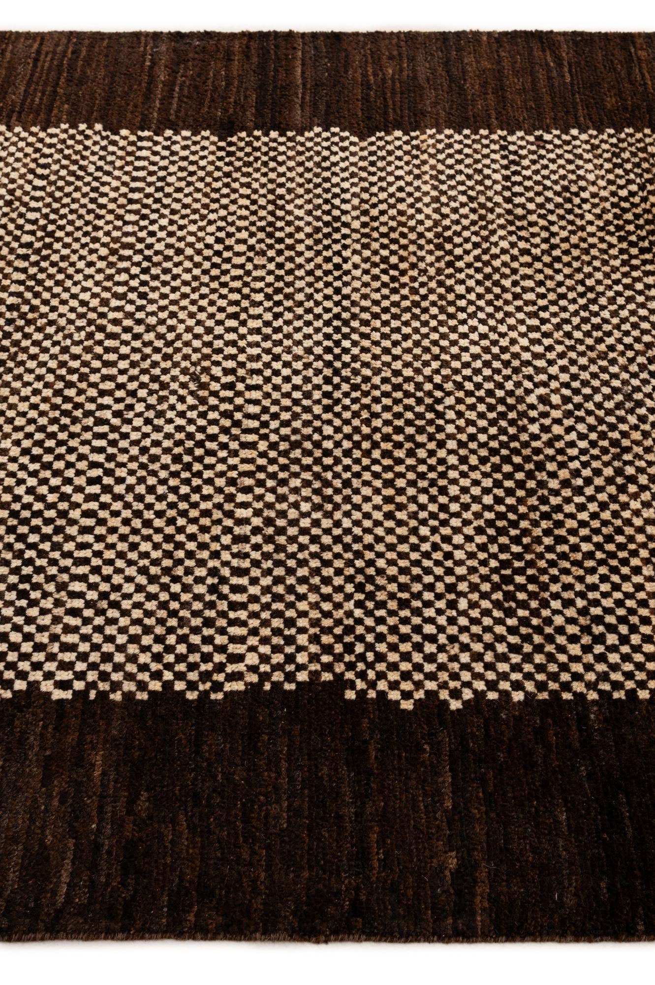4' x 5' 9 Hand Knotted Darya Wool Rug
