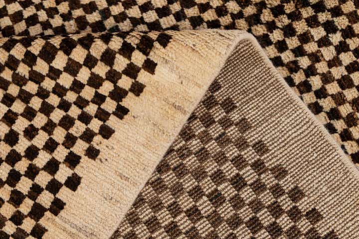 4' 11 x 6' 4 Hand Knotted Moroccan Wool Rug