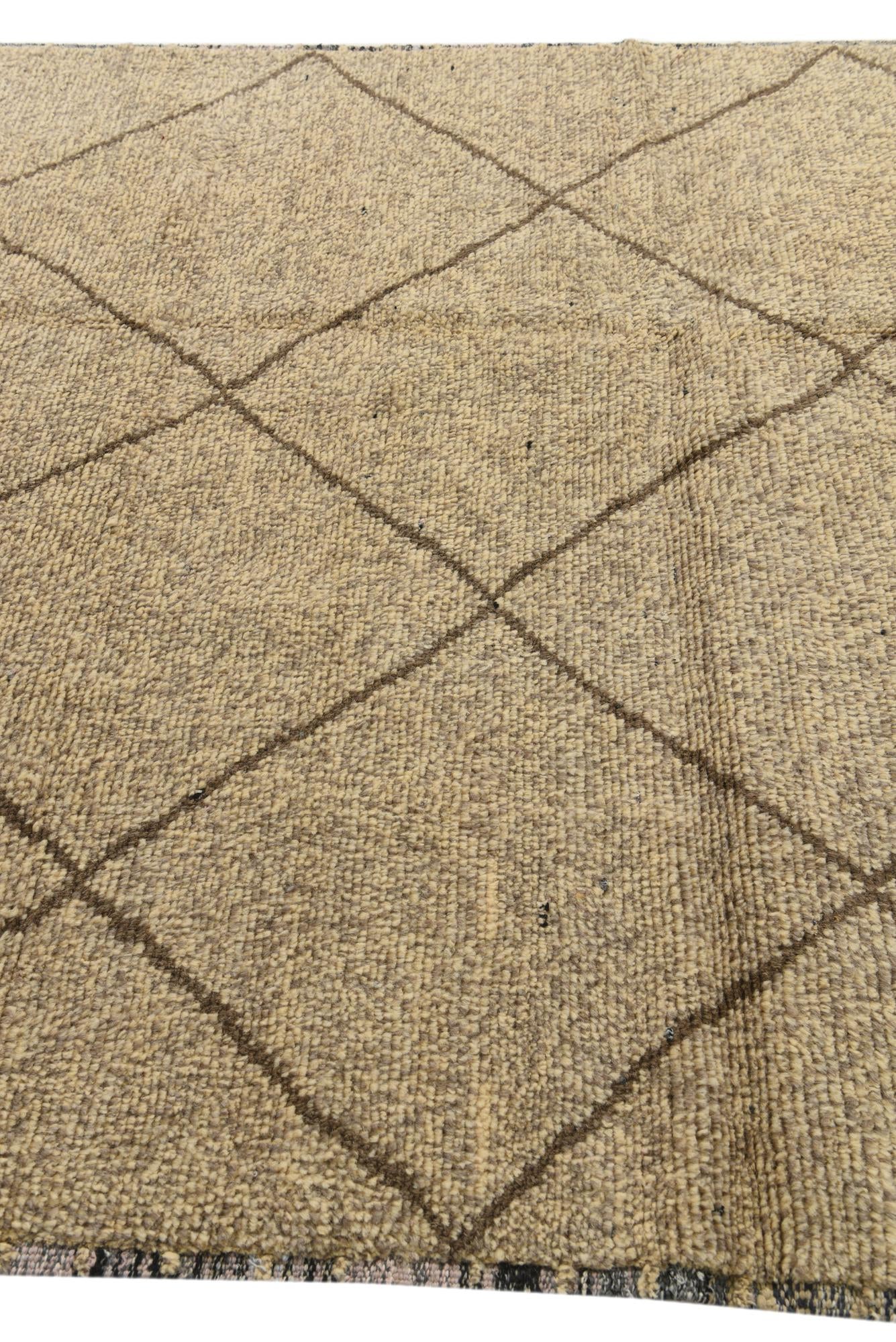 6' x 8' 10 Hand Knotted Moroccan Wool Rug