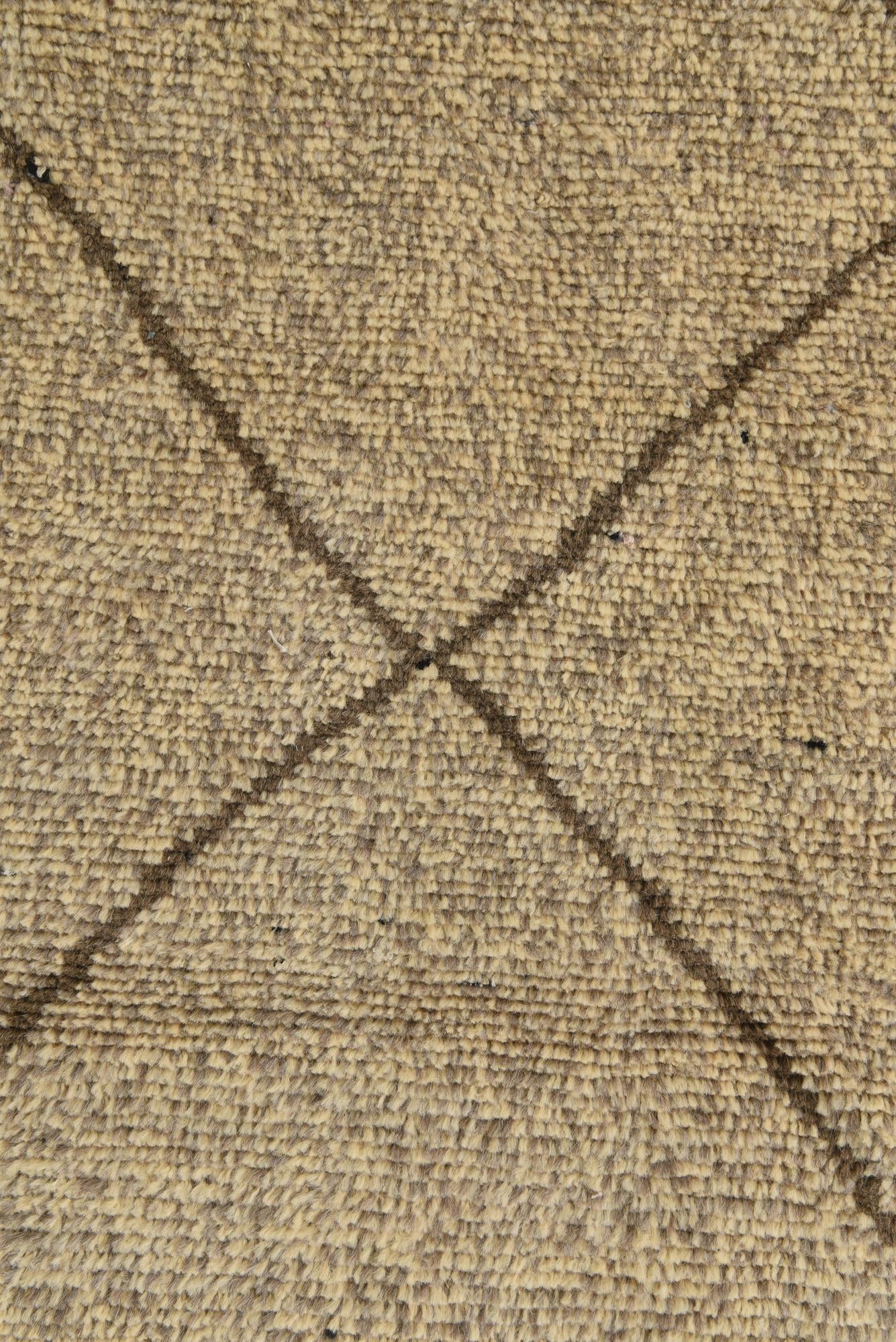 6' x 8' 10 Hand Knotted Moroccan Wool Rug