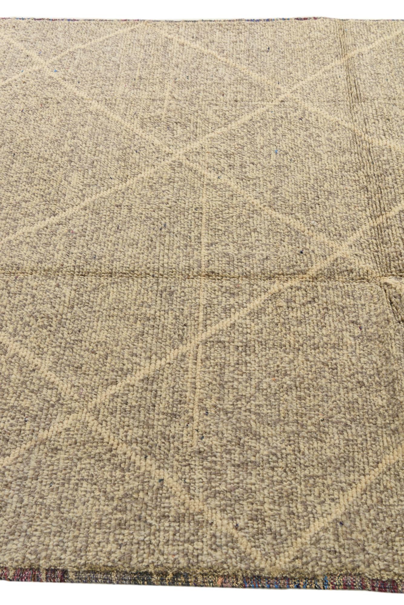 5' 9 x 9' 4 Hand Knotted Moroccan Wool Rug
