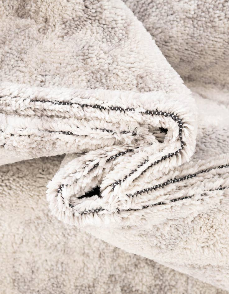 Detail image of 7' x 7' Oxford Octagon Rug