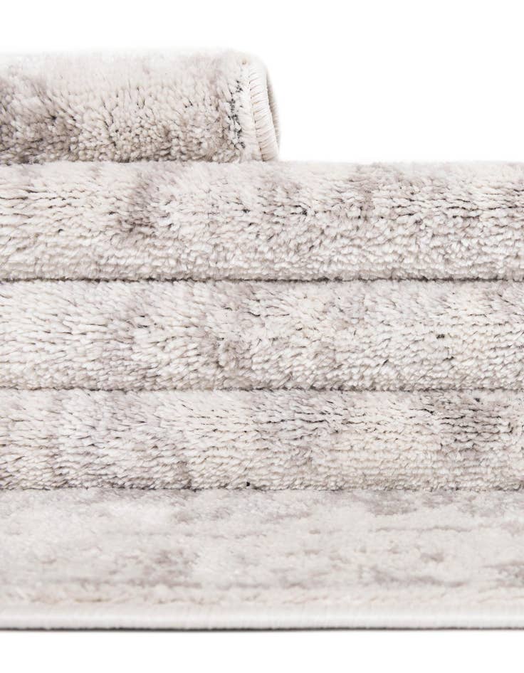 Detail image of 7' x 7' Oxford Octagon Rug