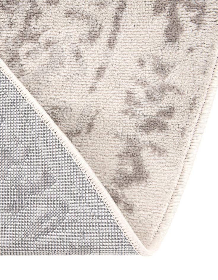 Detail image of 8' x 10' Oxford Oval Rug