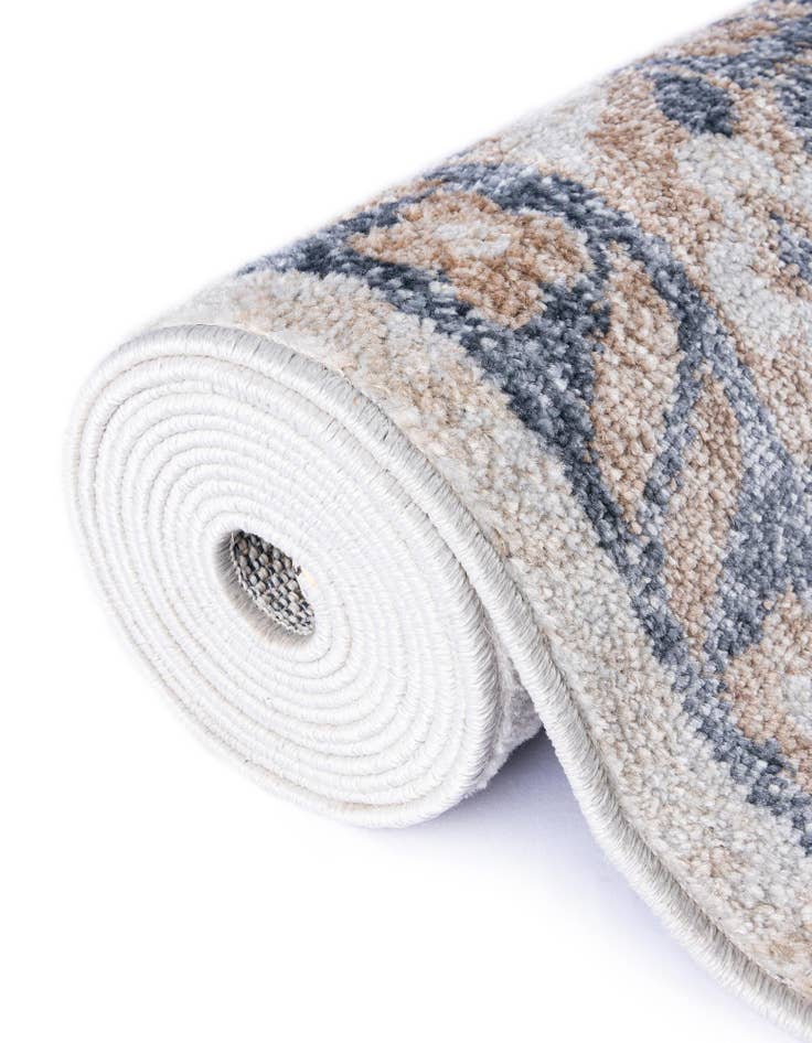 Detail image of 8' x 10' Oxford Oval Rug