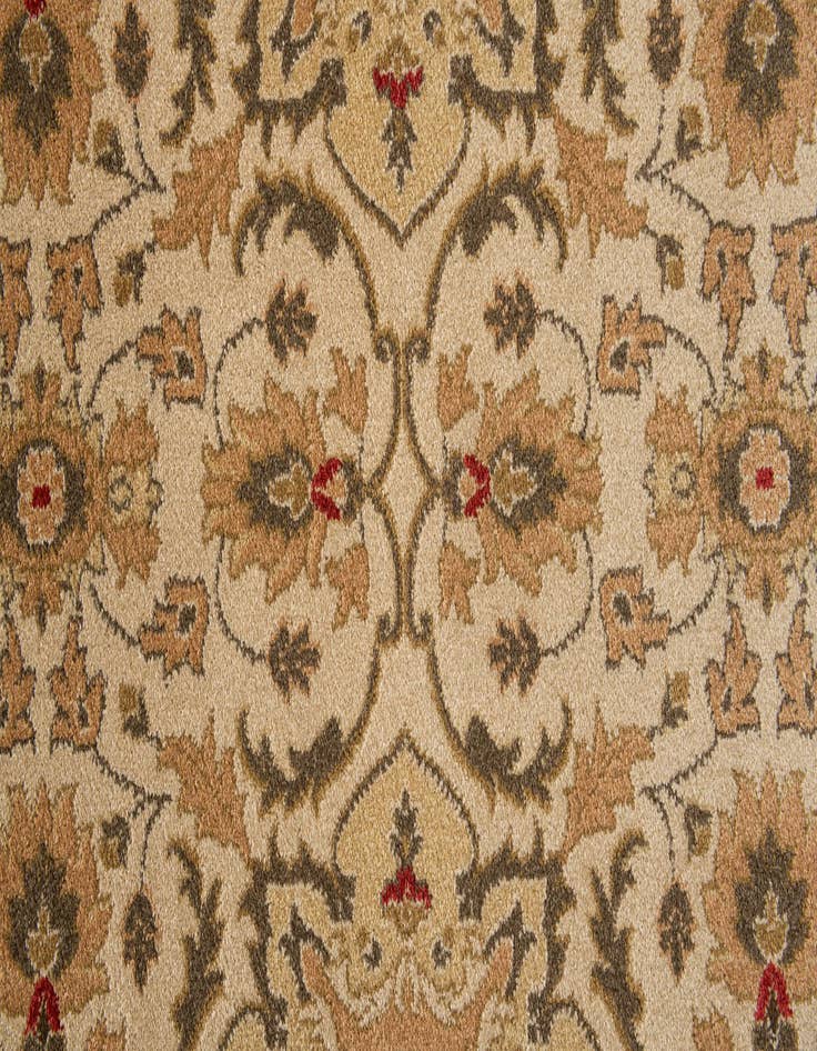 Detail image of 6' 7 x 9' 10 Aditi Rug