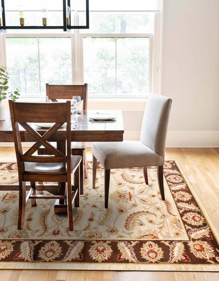 Detail image of 5' x 8' Aditi Rug