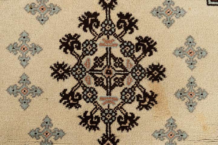 3' 11 x 5' 10 Hand Knotted Anatolian Wool Rug