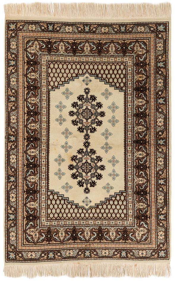 Detail image of 3' 11 x 5' 10 Hand Knotted Anatolian Wool Rug
