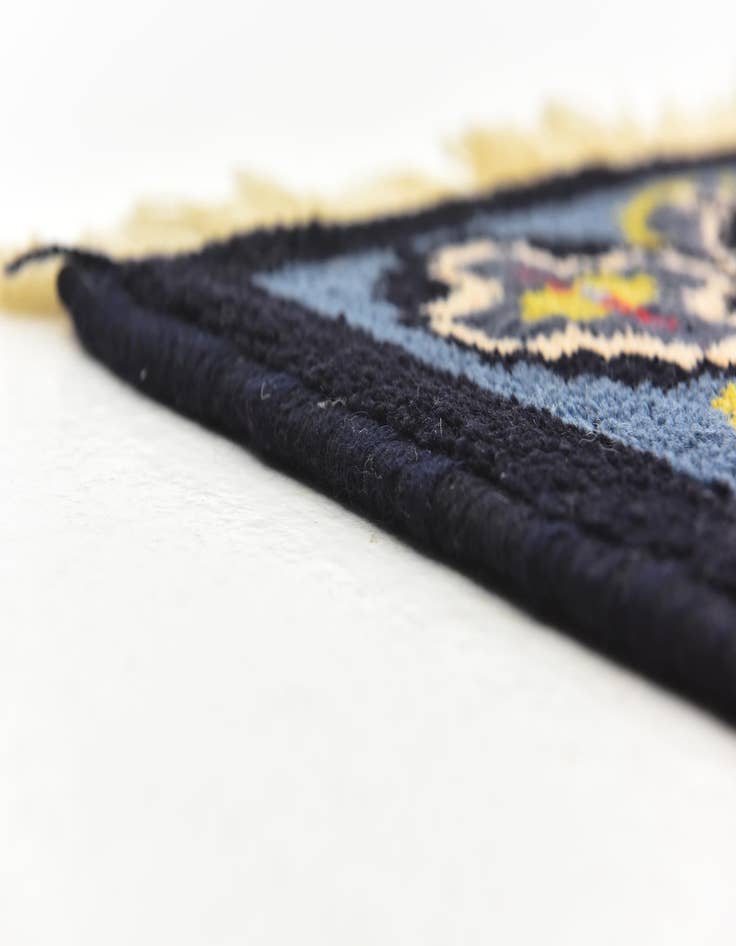 Detail image of 6' 10 x 10' 7 Hand Knotted Antique Finish Wool Rug