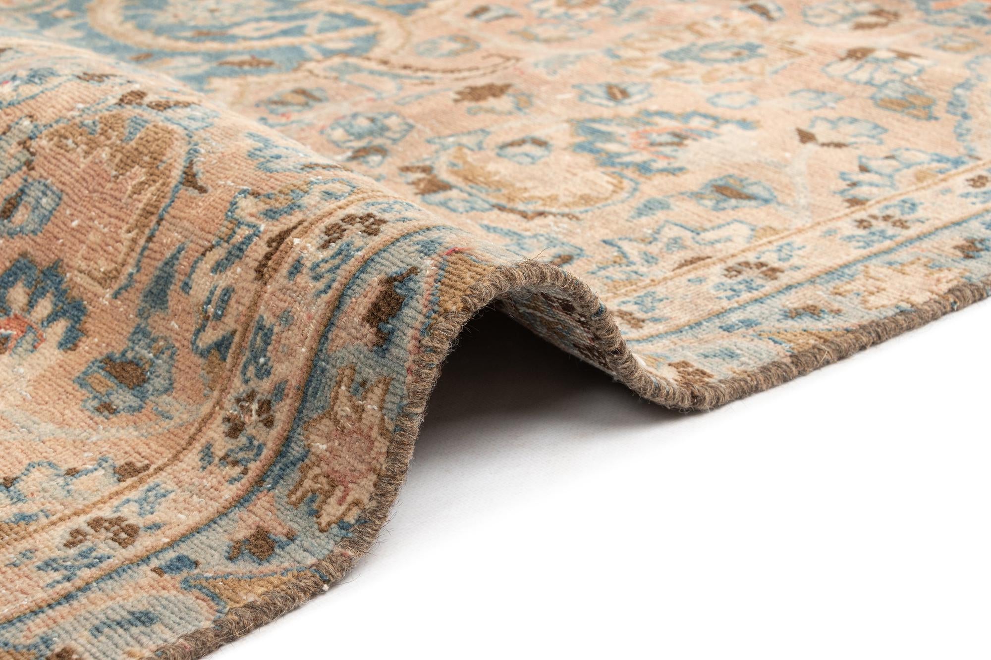 5' 10 x 9' 7 Arak Mir Wool Rug