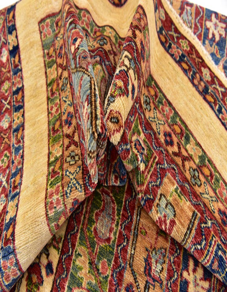 Detail image of 4' 8 x 6' 6  Hand Knotted Ariana Ziegler Wool Rug