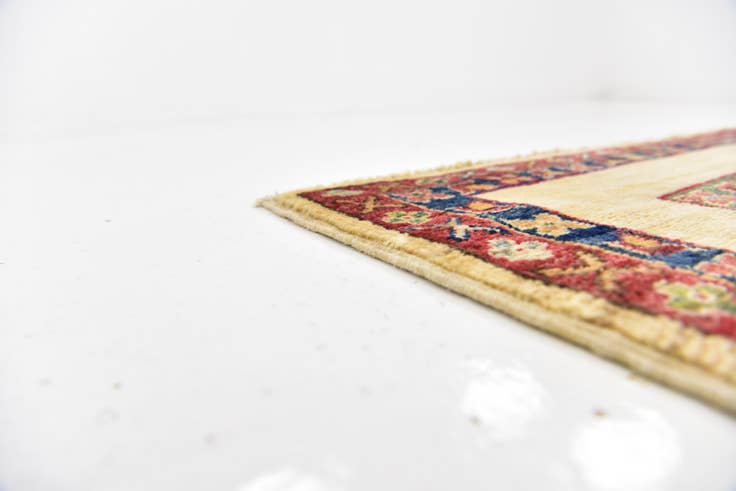 Detail image of 4' 8 x 6' 6 Hand Knotted Ariana Ziegler Wool Rug