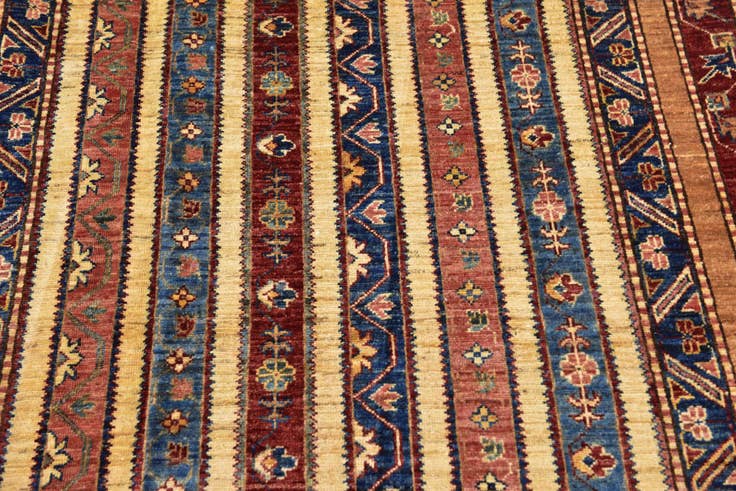 Detail image of 4' 2 x 6' 2 Hand Knotted Ariana Ziegler Rug