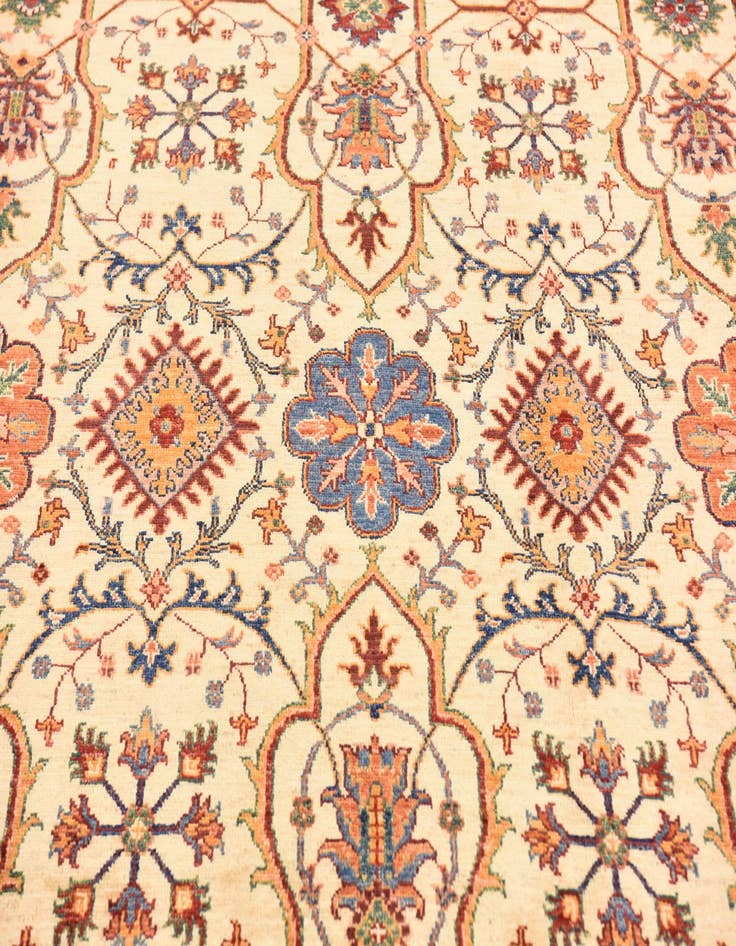 Detail image of 6' 9 x 9' 9  Hand Knotted Ariana Ziegler Rug