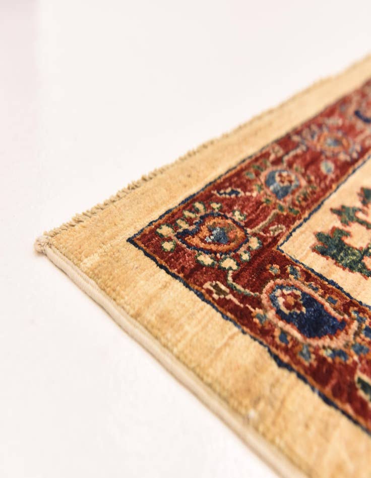 Detail image of 4' 11 x 6' 5  Hand Knotted Ariana Ziegler Rug