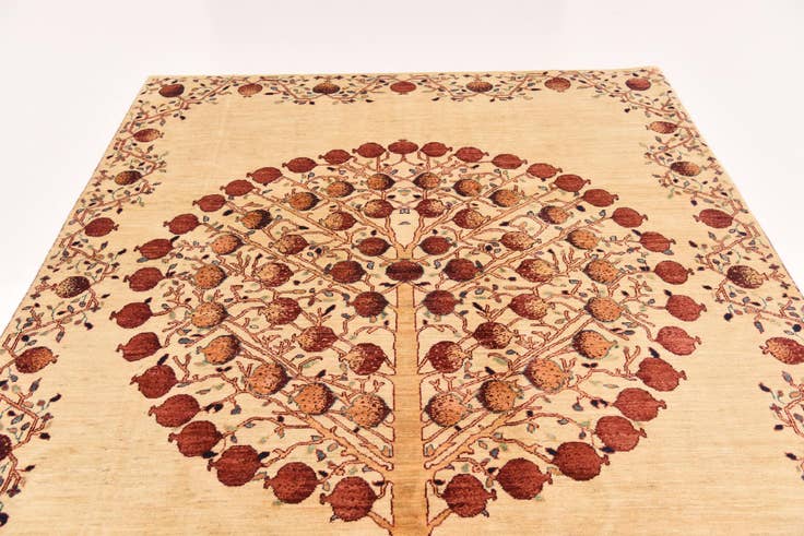 Detail image of 6' 4 x 9' 5 Hand Knotted Ariana Ziegler Wool Rug