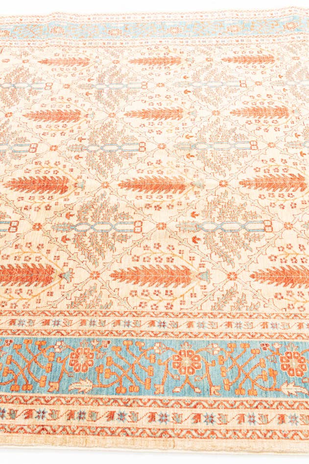 Detail image of 6' 8 x 9' 9 Hand Knotted Ariana Ziegler Oriental Rug