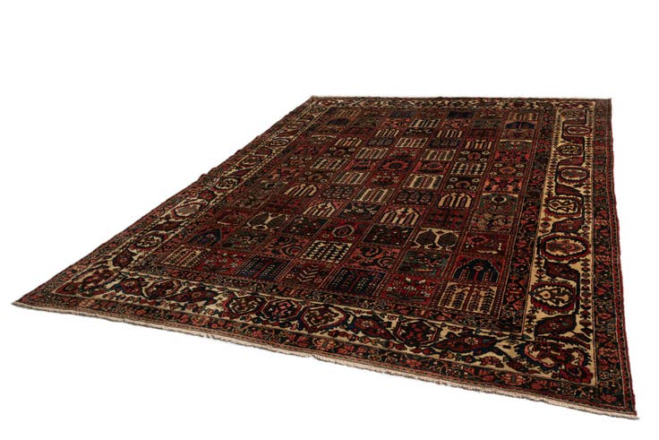 Detail image of 11' 3 x 15' 3 Bachtiar Wool Rug