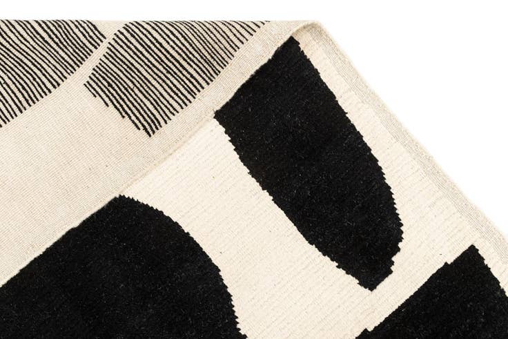 Detail image of 8' 2 x 10' 4 Hand Knotted Beni Marok Rug