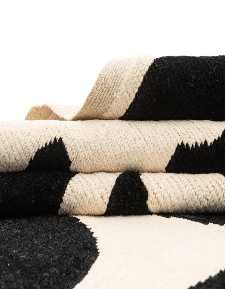 Detail image of 9' 3 x 12' 4  Hand Knotted Beni Marok Rug