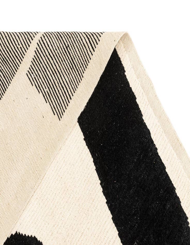 Detail image of 9' 3 x 12' 4  Hand Knotted Beni Marok Rug