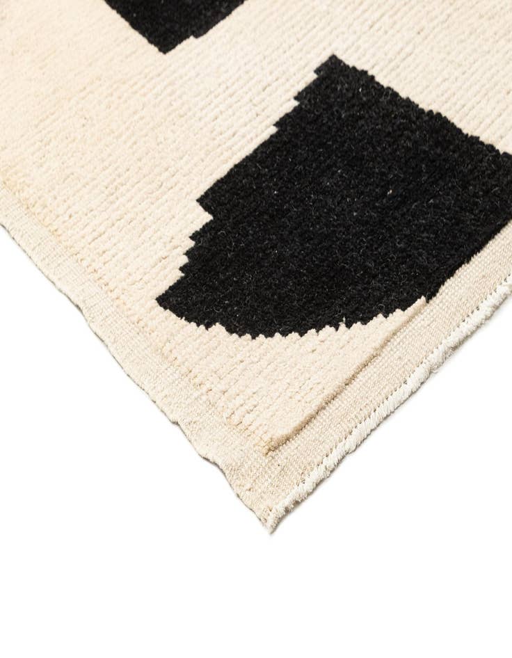 Detail image of 9' 3 x 12' 4  Hand Knotted Beni Marok Rug